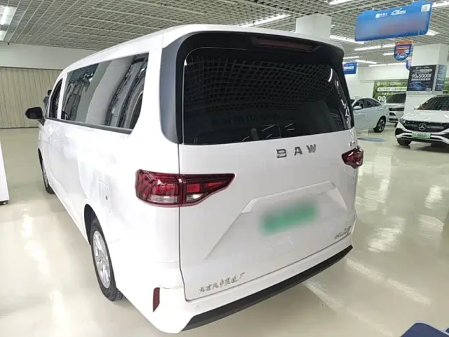 BAW Ruisheng Ace M7 EV — Фото автомобиля 4