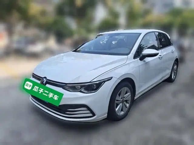 Фотография автомобиля — Volkswagen Golf
