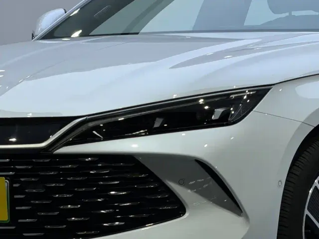BYD Qin L — Фото автомобиля 7