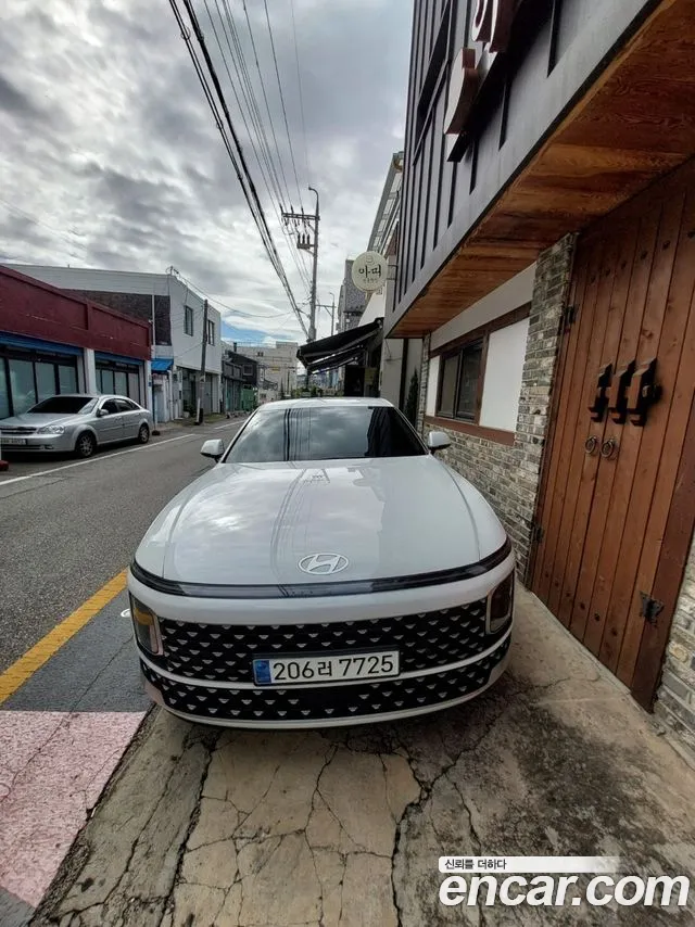 Фотография автомобиля — Hyundai Grandeur GN7