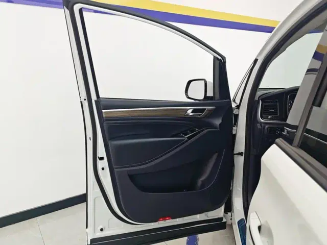 GAC Trumpchi M8 — Фото автомобиля 7