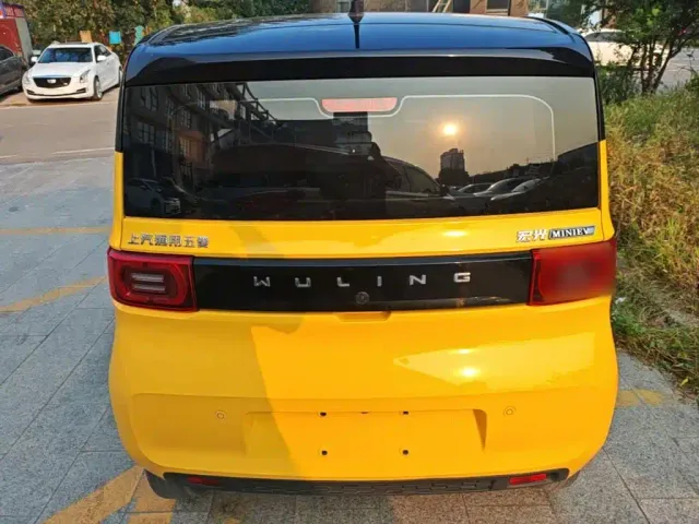 Wuling Hongguang Mini EV — Фото автомобиля 5