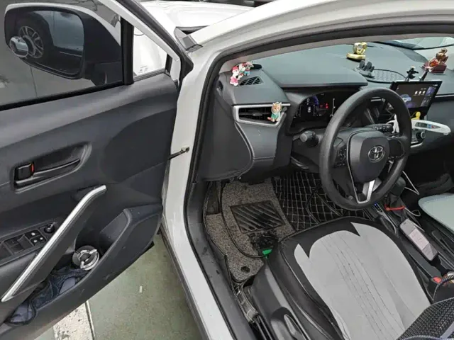 Toyota Frontlander — Фото автомобиля 15