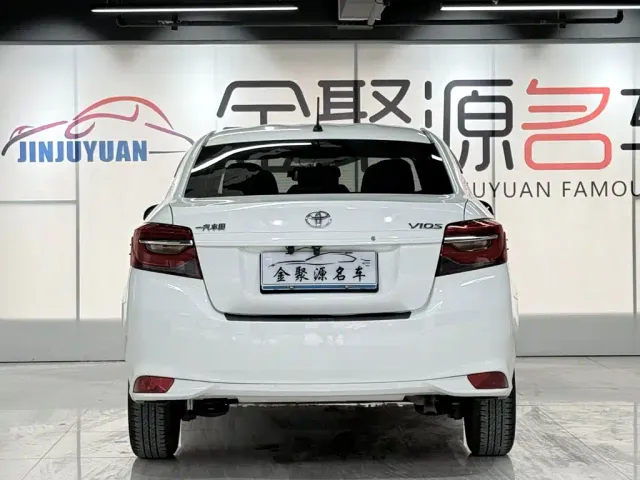Toyota Vios — Фото автомобиля 5