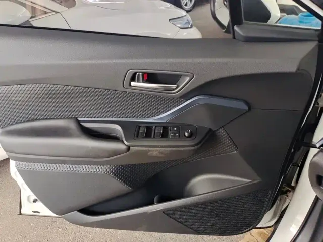 Toyota IZOA — Фото автомобиля 7