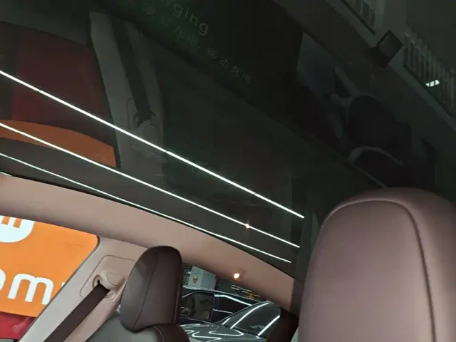 Tesla Model Y — Фото автомобиля 17