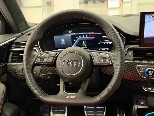 Audi S4 — Фото автомобиля 11