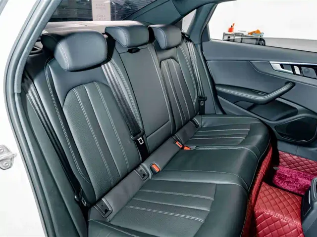 Audi A4L — Фото автомобиля 23