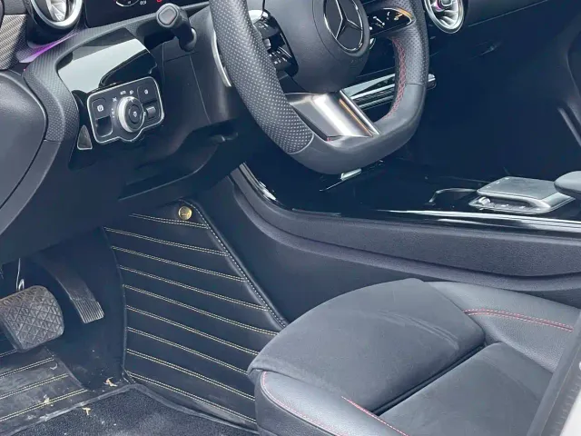 Mercedes-Benz A-Class — Фото автомобиля 5