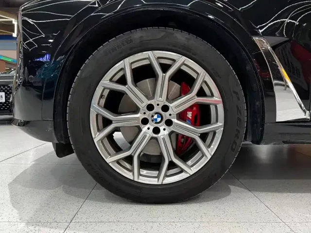 BMW X7 — Фото автомобиля 14