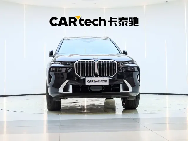 BMW X7 — Фото автомобиля 6