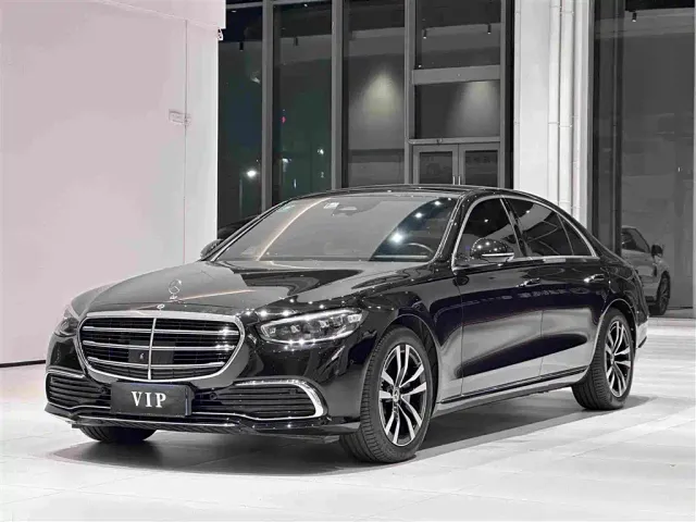 Фотография автомобиля — Mercedes-Benz S-Class
