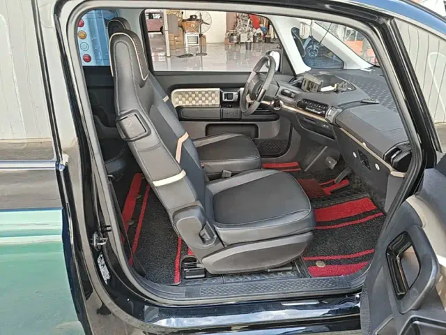 Baojun KiWi EV — Фото автомобиля 24