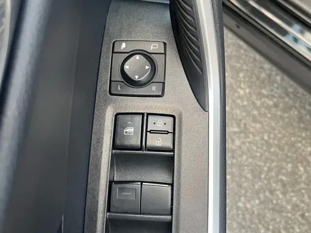 Toyota RAV4 — Фото автомобиля 24