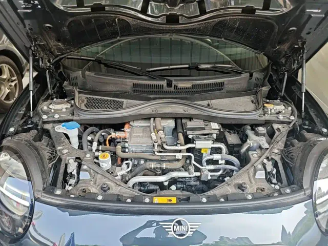 MINI Cooper — Фото автомобиля 19