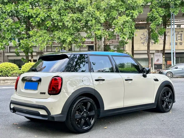 MINI Hatch — Фото автомобиля 8