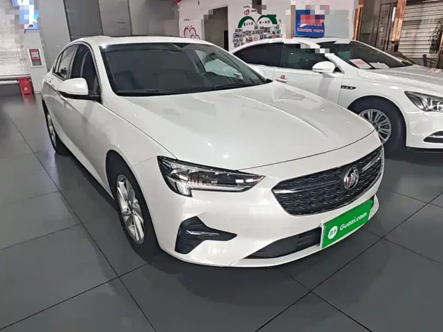 Buick Regal — Фото автомобиля 3