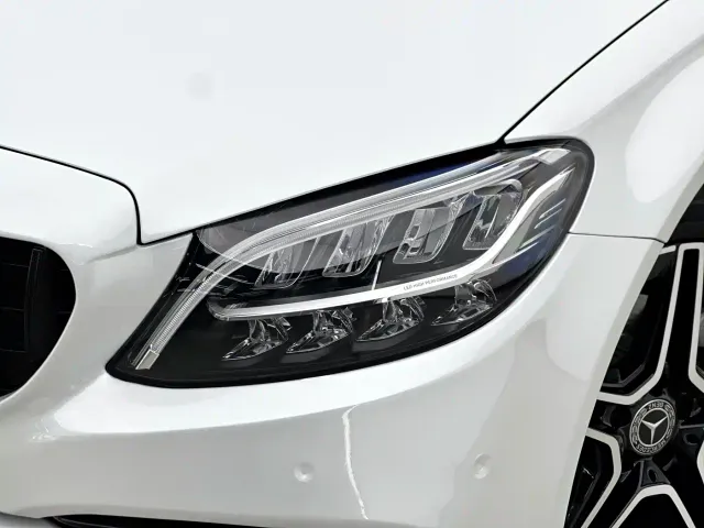 Mercedes-Benz C-Class — Фото автомобиля 12