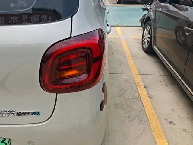 Wuling Hongguang Mini EV — Фото автомобиля 7