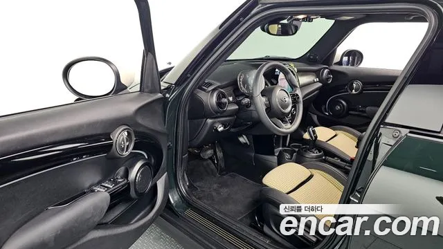 Mini Cooper — Фото автомобиля 12