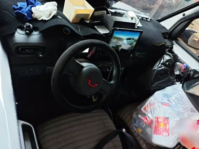 Wuling Zhiguang NEV — Фото автомобиля 11