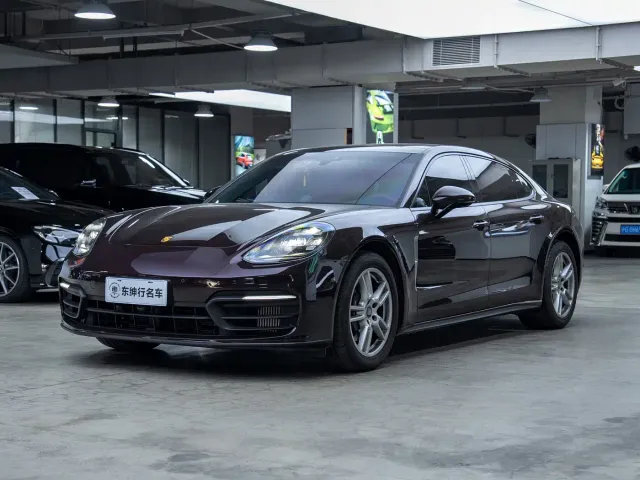 Фотография автомобиля — Porsche Panamera