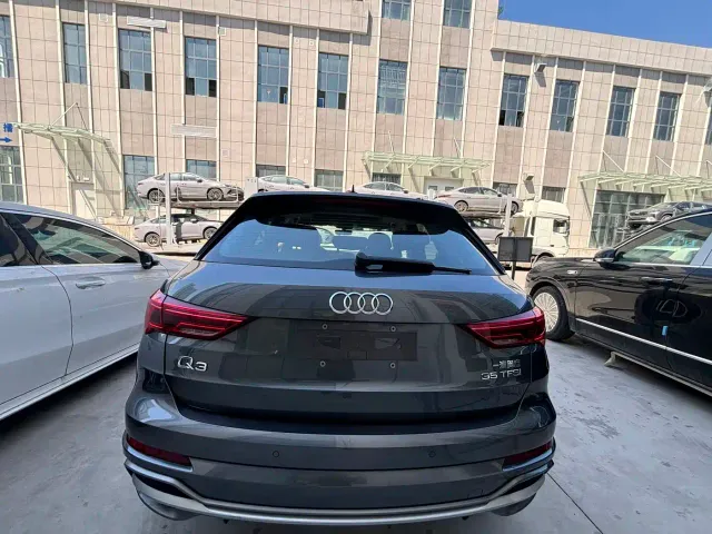 Audi Q3 — Фото автомобиля 6