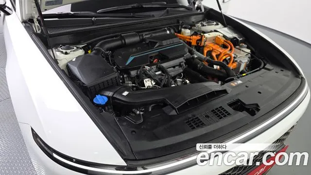 Hyundai Grandeur GN7 — Фото автомобиля 9