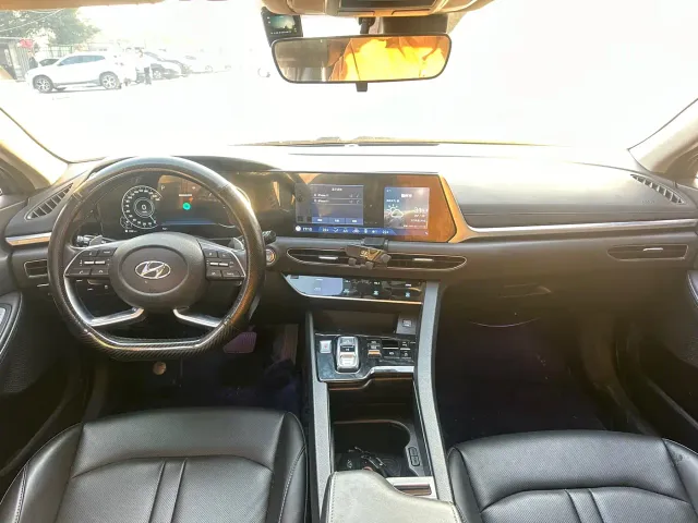 Hyundai Sonata — Фото автомобиля 9
