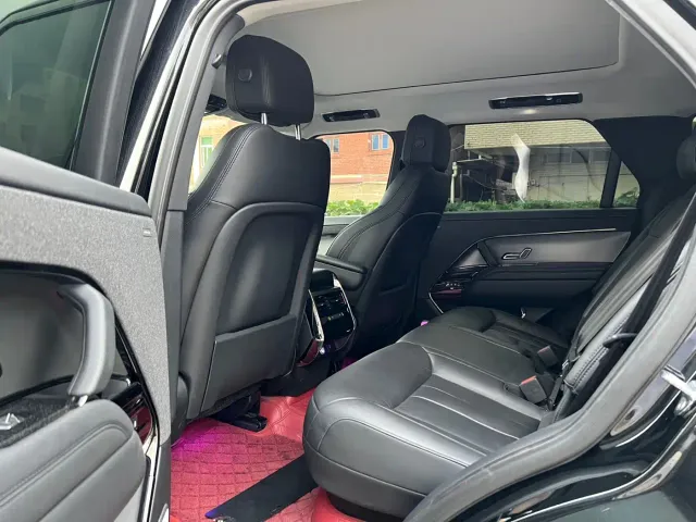 Land Rover Range Rover Sport — Фото автомобиля 7