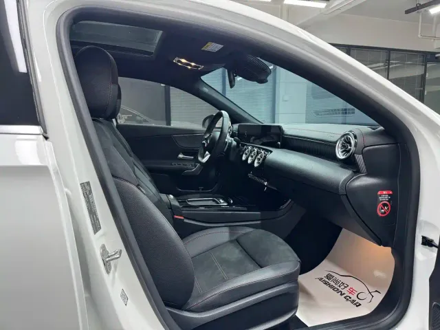 Mercedes-Benz A-Class — Фото автомобиля 10