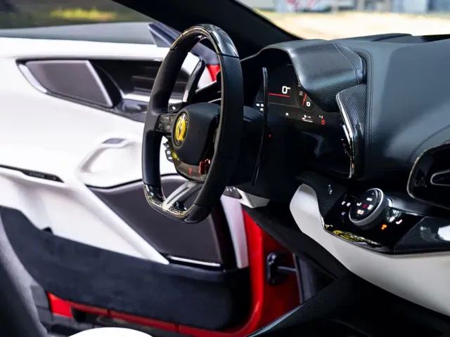 Ferrari Purosangue — Фото автомобиля 30