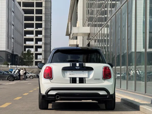 MINI Hatch — Фото автомобиля 20