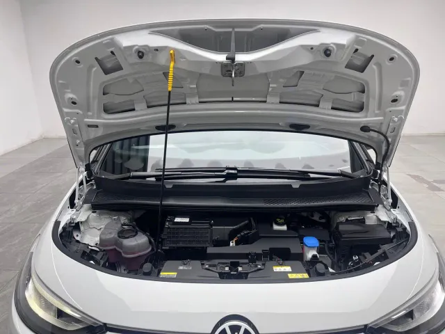 Volkswagen ID.3 — Фото автомобиля 9