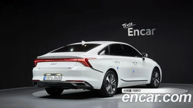 Kia K8 Hybrid — Фото автомобиля 2