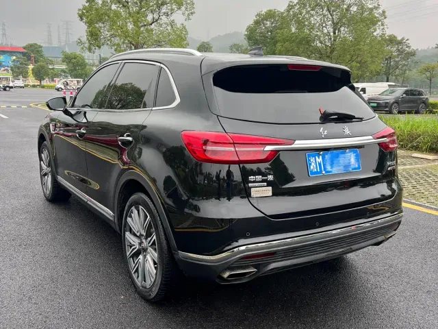 Hongqi HS5 — Фото автомобиля 3