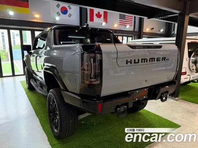 GMC Hummer EV — Фото автомобиля 2