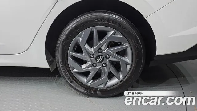 Hyundai Avante — Фото автомобиля 6