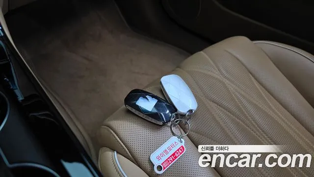 Genesis G80 Бензин 2.5 турбо AWD — Фото автомобиля 16