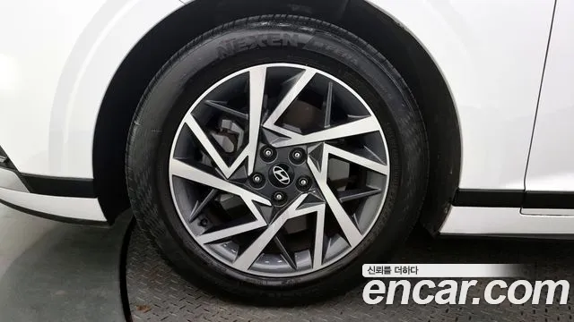 Hyundai Grandeur Grandeur (GN7) 3.5 LPG 2WD (Такси) — Фото автомобиля 5