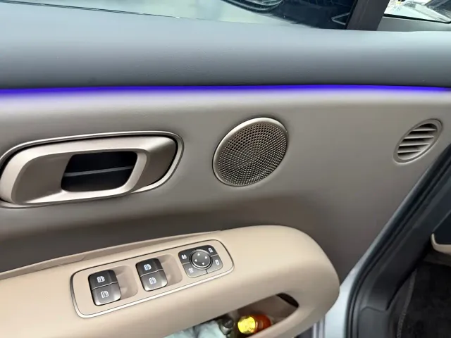 Li Auto i6 — Фото автомобиля 13