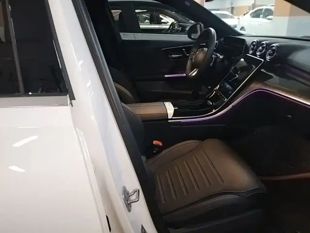Mercedes-Benz C-Class — Фото автомобиля 24