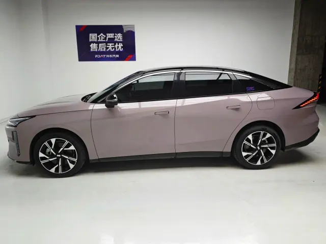 Geely Galaxy L6 — Фото автомобиля 9