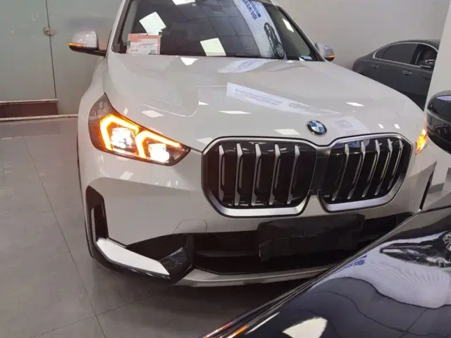 BMW X1 — Фото автомобиля 18