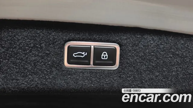 Genesis G90 Бензин 3.5 турбо AWD — Фото автомобиля 16