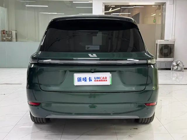 Li Auto L9 — Фото автомобиля 5