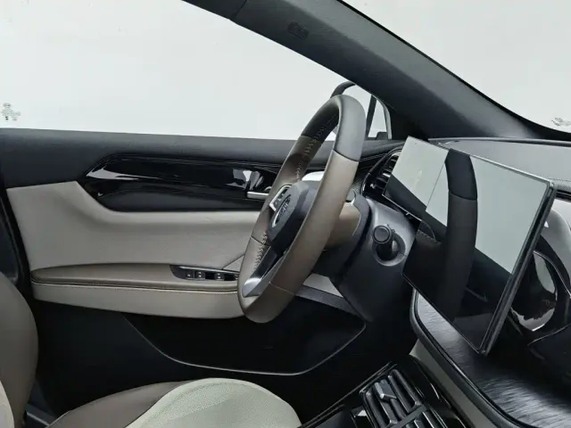 BYD Qin PLUS — Фото автомобиля 22