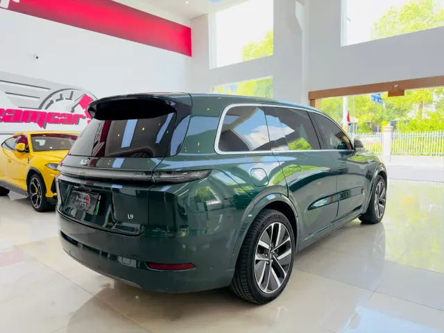 Li Auto L9 — Фото автомобиля 5