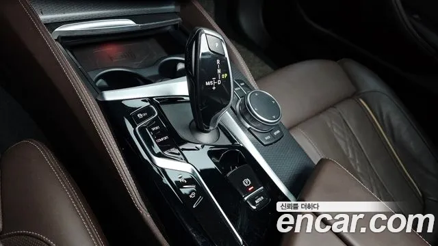 BMW 5-Series 5 серия (G30) 523d xDrive M Sport — Фото автомобиля 9