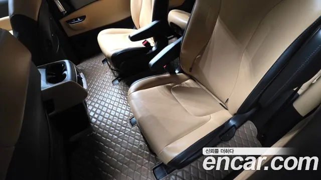 Kia Canival Carnival 4 поколение Дизель 9 мест Prestige — Фото автомобиля 21